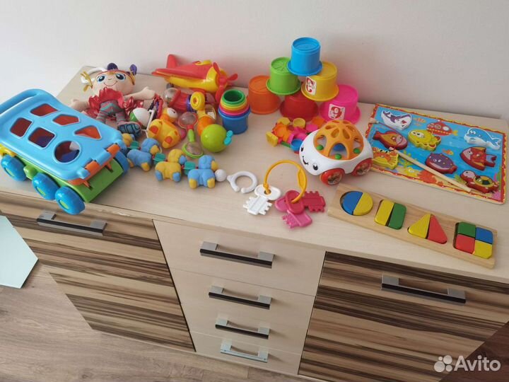 Развивающие игрушки пакетом