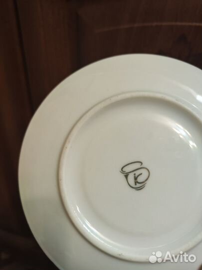 Чайные блюдца