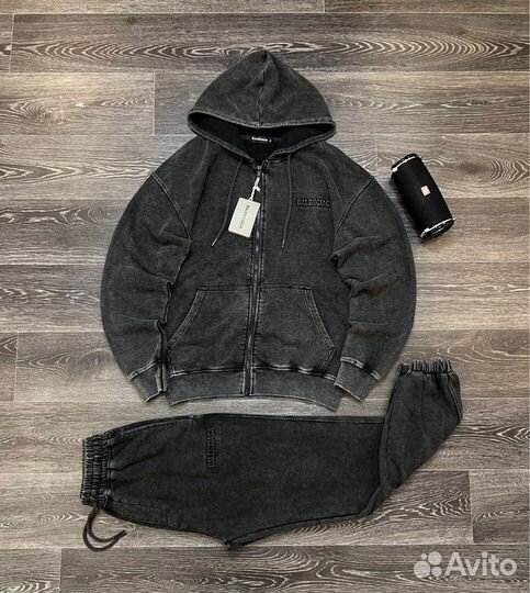 Спортивный костюм balenciaga