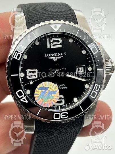 Часы Longines HydroConquest L3.780.4.56.9