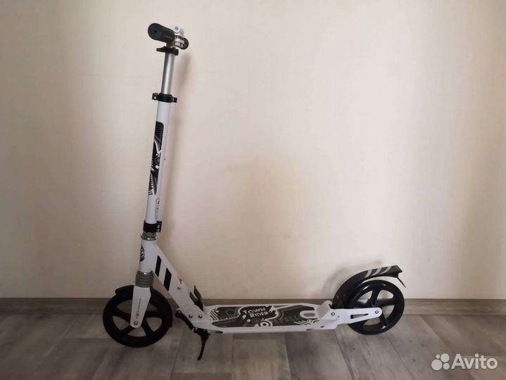 Самокат новый capella s204