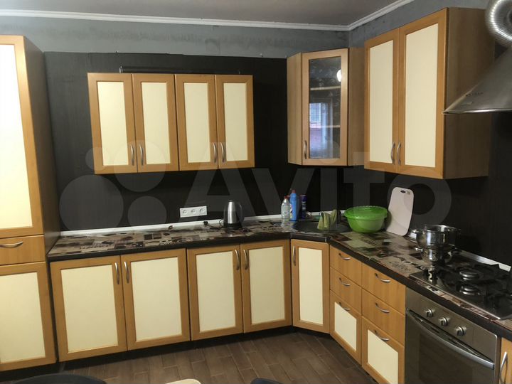 Дом 165 м² на участке 4 сот.