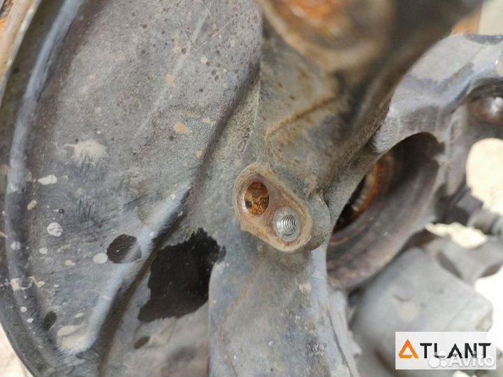 Ступица передняя правая nissan note