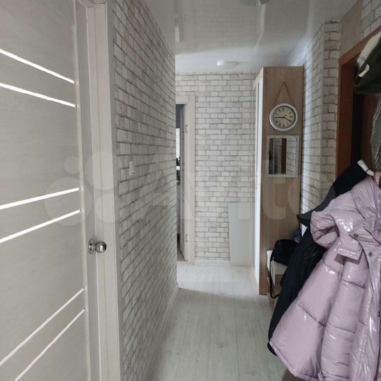 3-к. квартира, 54 м², 2/5 эт.