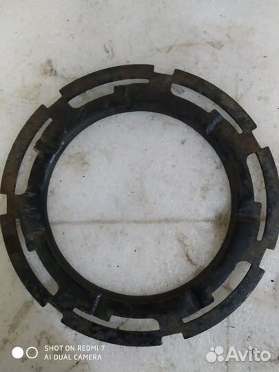 Запорное кольцо бензонасоса Cadillac Escalade Taho