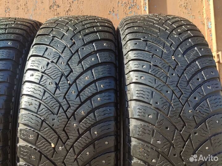 Pirelli Ice Zero 2 215/65 R17 103T