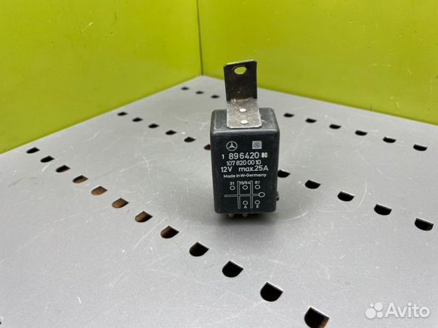 Реле цз Mercedes S W126 М116 3.8 1990