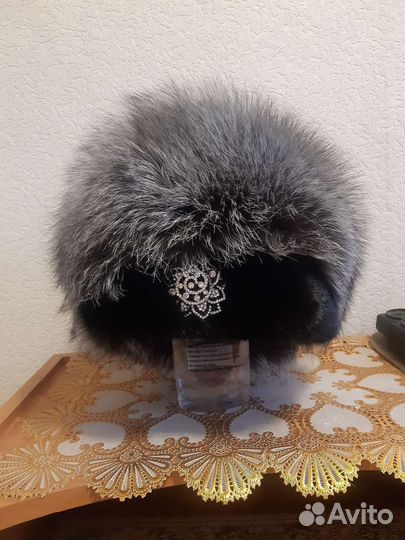 Шапка женская норка с чернобуркой