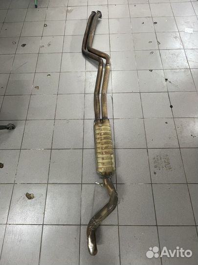Приемная труба глушитель резонатор бмв