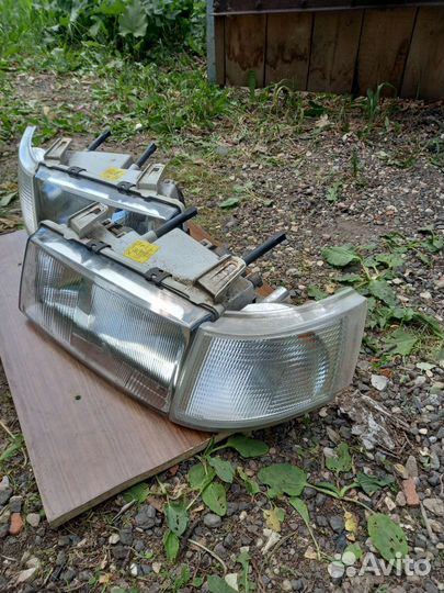 Комплект фар передние. Автомобиль 2110, 2111, 2112