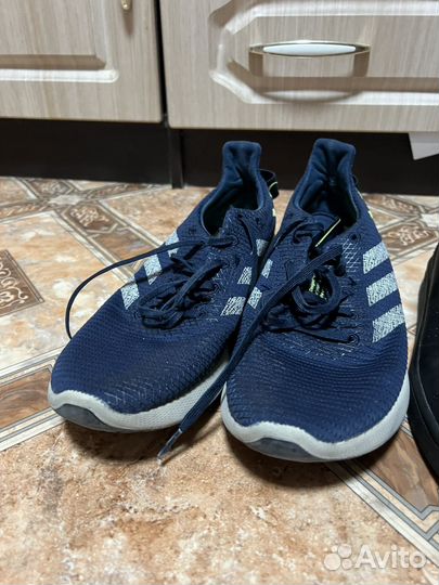 Утюг, кроссовки, рюкзак