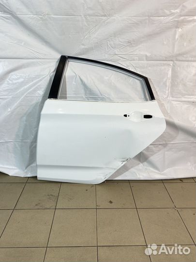 Задняя левая дверь hyundai solaris 1