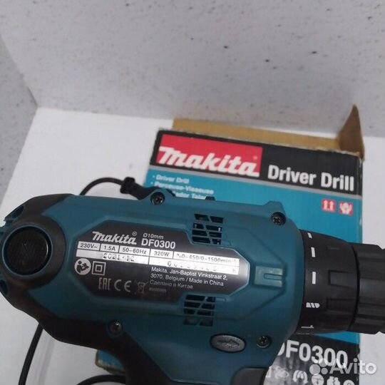 Шуруповерт Makita DF0300 (Рассрочка / Л1)