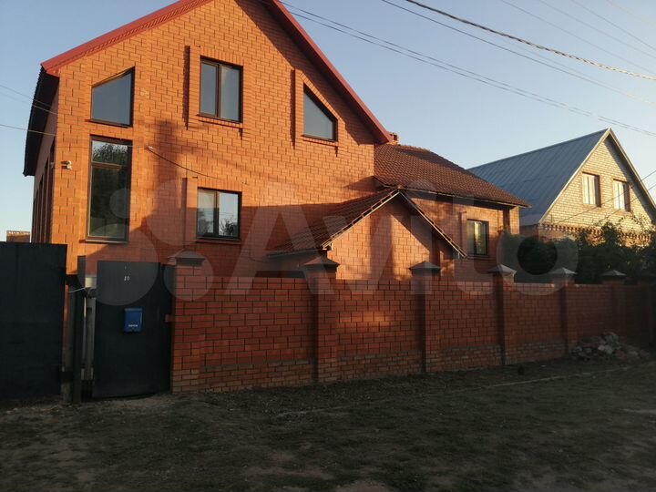 Дом 220 м² на участке 9 сот.