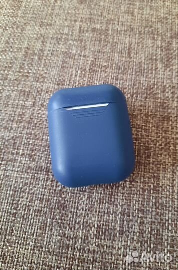 Чехол от наушников apple airpods