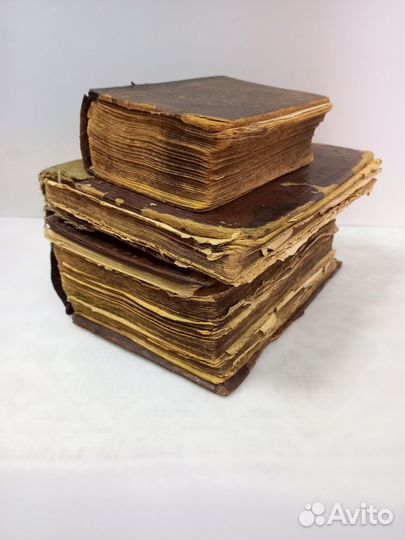 Старинные церковные книги