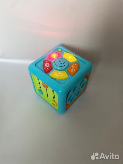 Развивающие фирменные игрушки