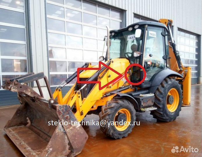 Ветровое стекло нижнее на Jcb 3CX-4CX от 2003