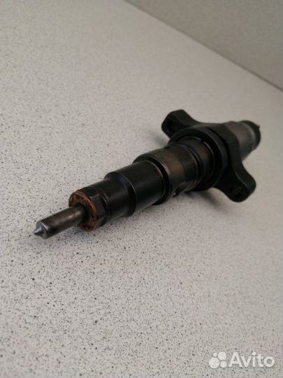 Форсунка топливная Daewoo Ultra Novus F4AE0681B