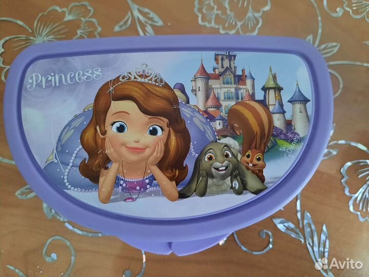 Контейнер для бутербродов София