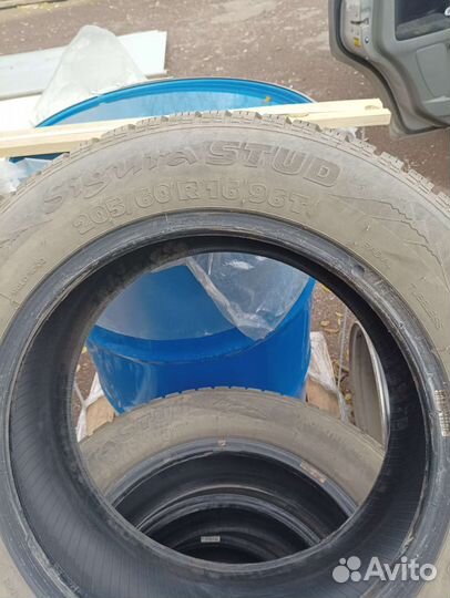 Tigar Sigura Stud 205/60 R16