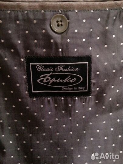 Продам костюм