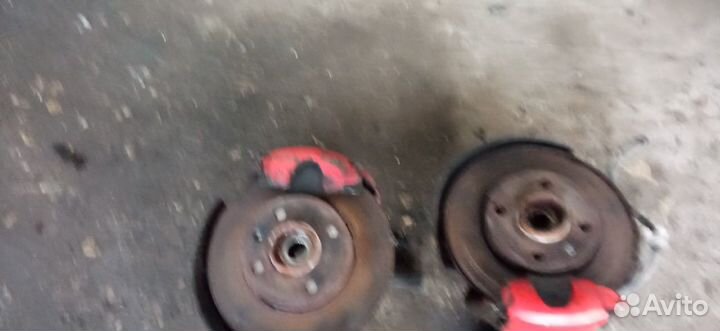 Кулак поворотный Фольксваген Джета 3