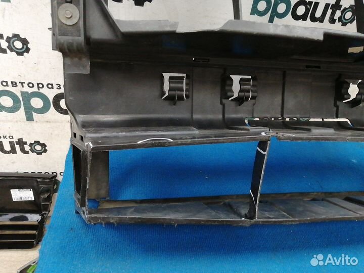 Воздуховод радиатора 17714410 BMW Х3 F25