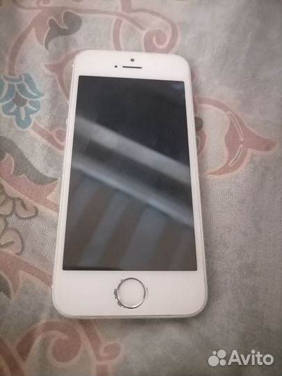Телефон iPhone 5s