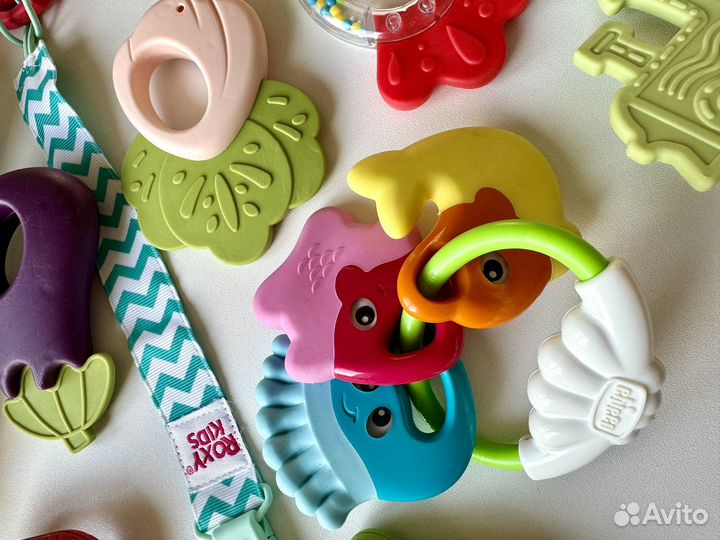 Погремушки и прорезыватели пакетом