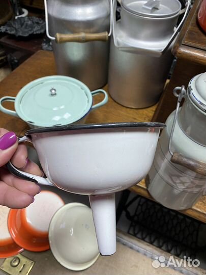 Винтажная эмалированная утварь