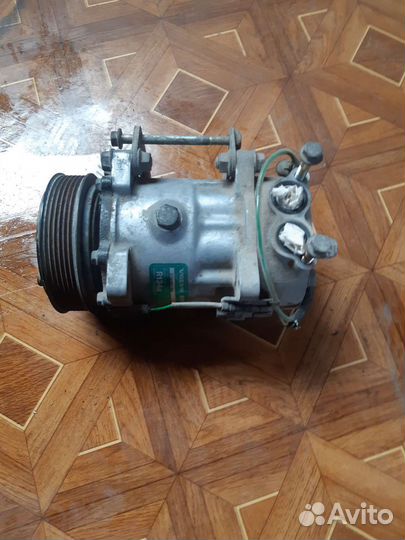 Компрессор кондиционера Volvo 960/ SD7H15