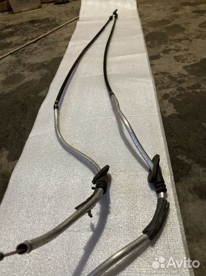 Тросы ручника с направляющими трубками Wolksvagen