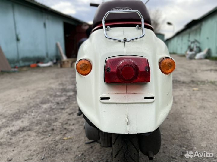 Ретро мопед Honda Giorno