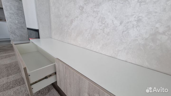 Полка настенная навесная бу