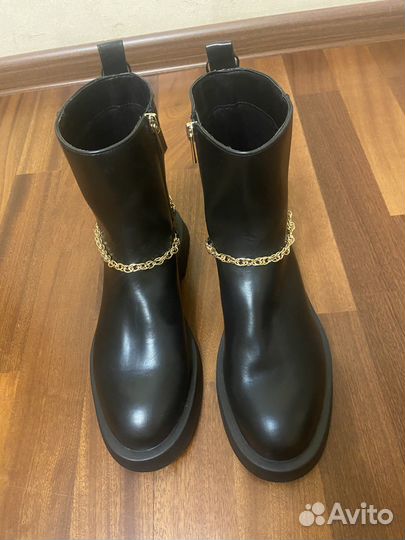 Ботинки женские