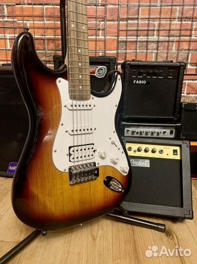 Электрогитара + комбик + чехол (комплект)