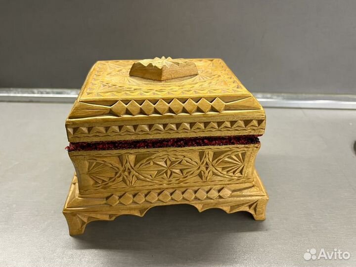 Шкатулка деревянная ручной работы