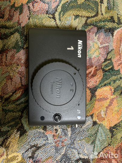 Nikon 1 j1