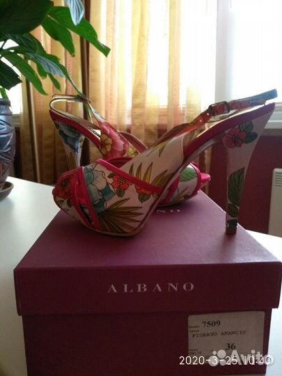Босоножки albano