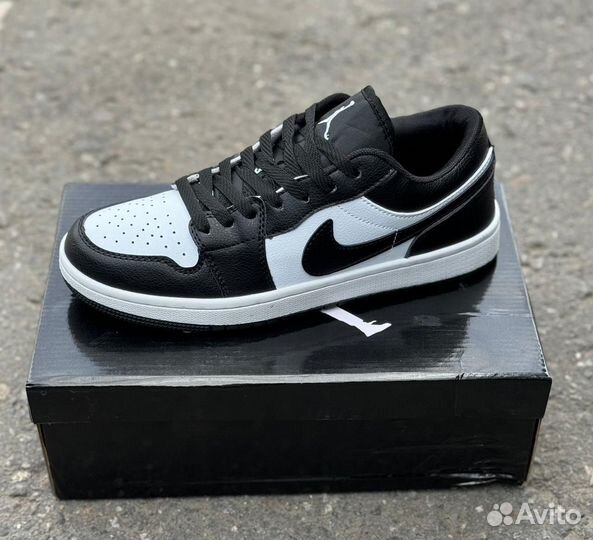 Nike Air Jordan 1