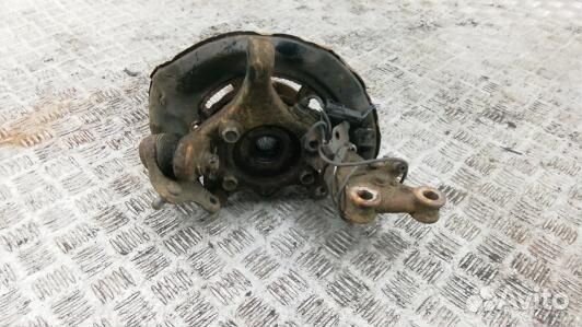 Ступица передняя левая toyota RAV 4 ZSA3 (80C06K90