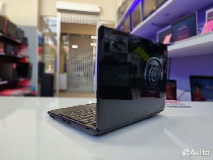 Ноутбук Acer Intel Atom 2 гб