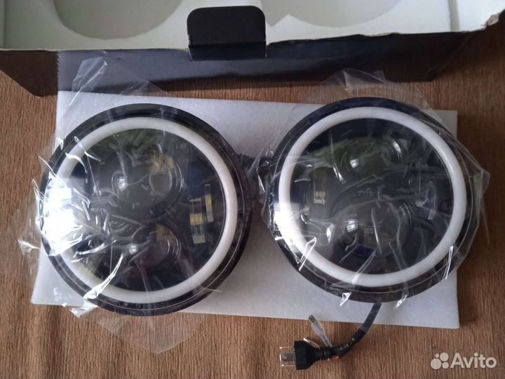 Светодиодные фары 7 дюймов