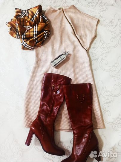 Платья, юбки, кофты, джинсы, сапоги, корсеты