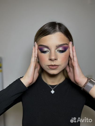 Модель на макияж