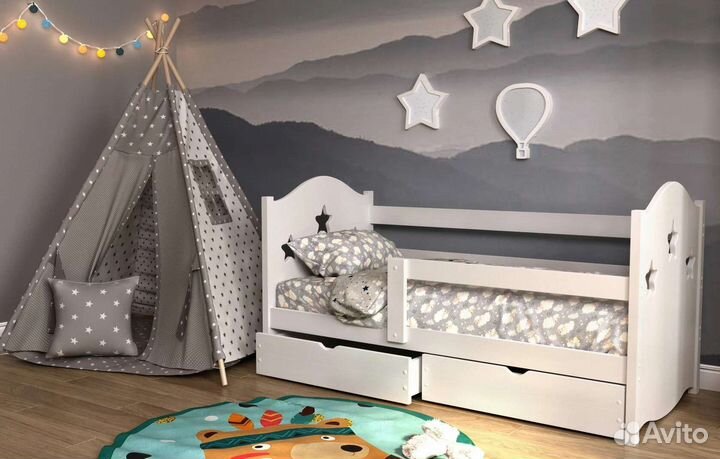 Кровать подростковая со звездочками