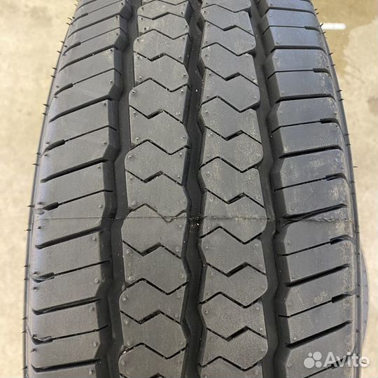 Goodride SC 328 215/70 R15C 109R