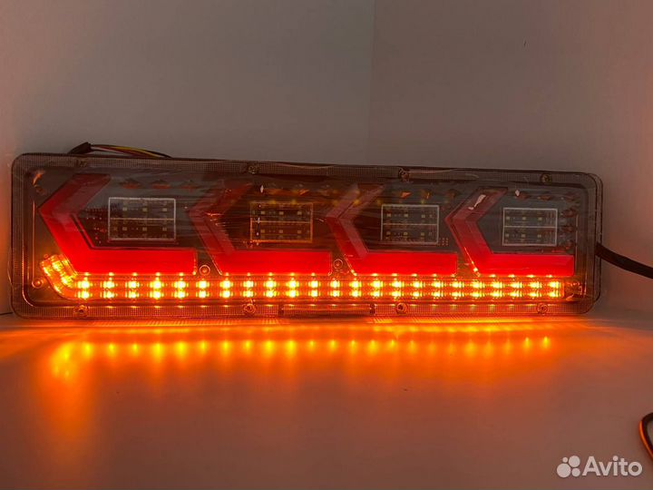 LED фонари задние на грузовые авто