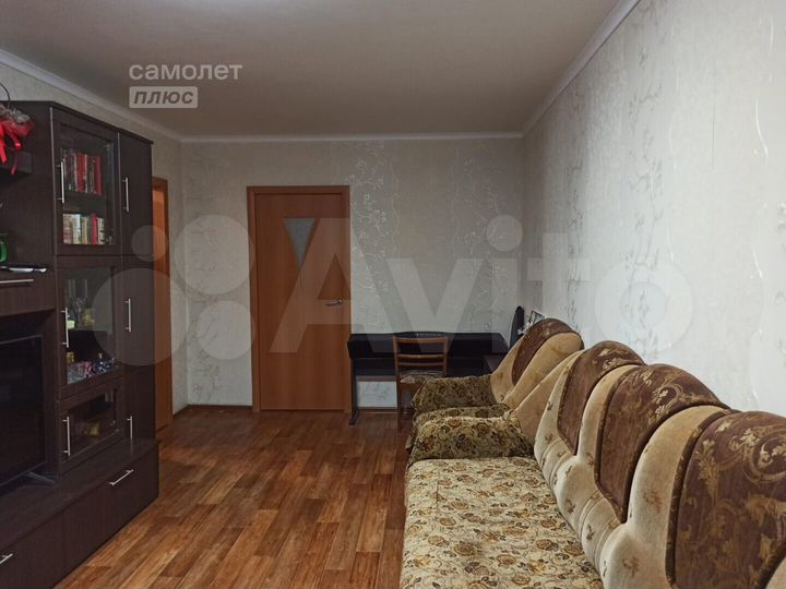 3-к. квартира, 60,4 м², 1/10 эт.